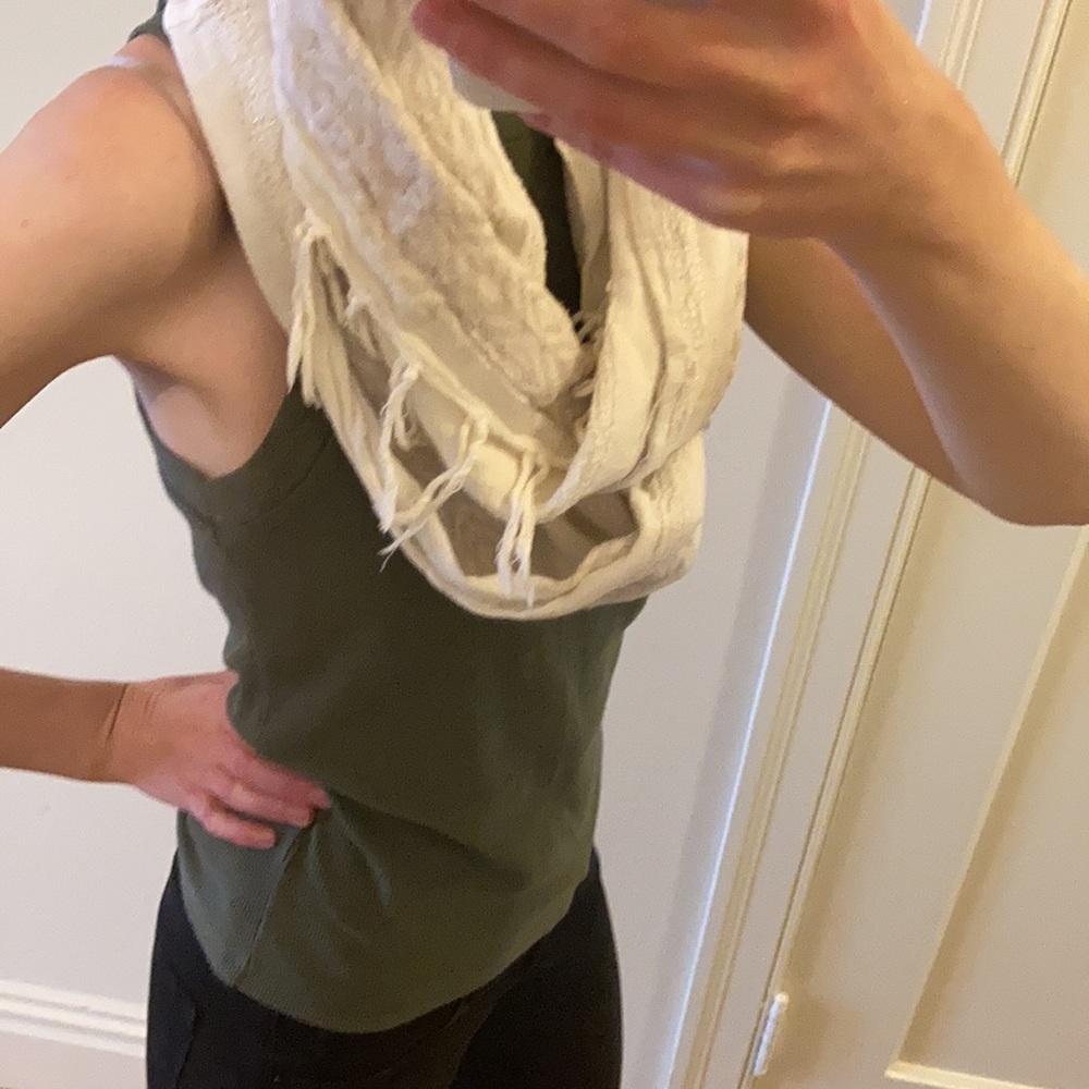 Austrian Scarf - Picture 3 of 4